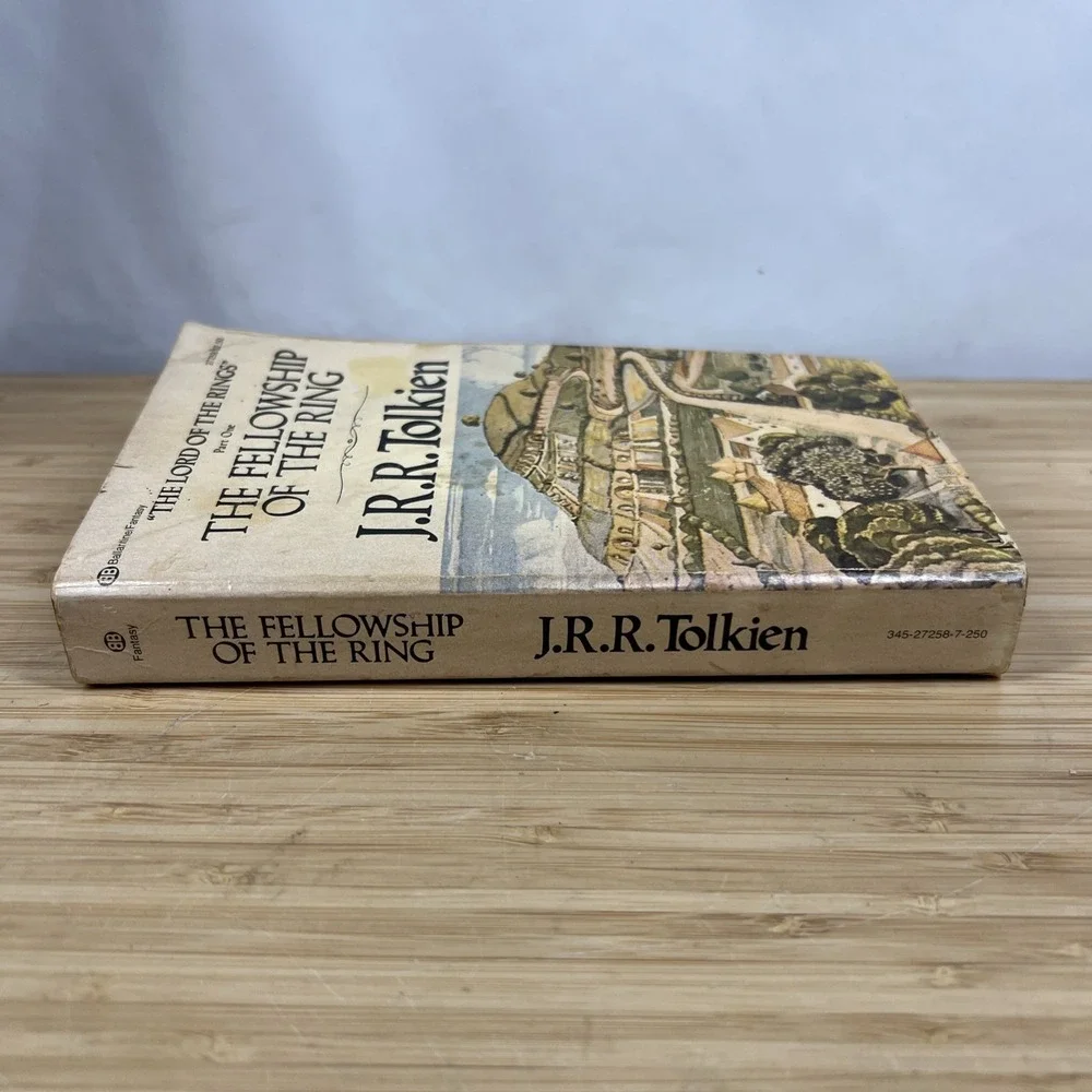 The Fellowship Of The Ring J.R.R. Tolkien Ballantine 1978 VTG Paperback